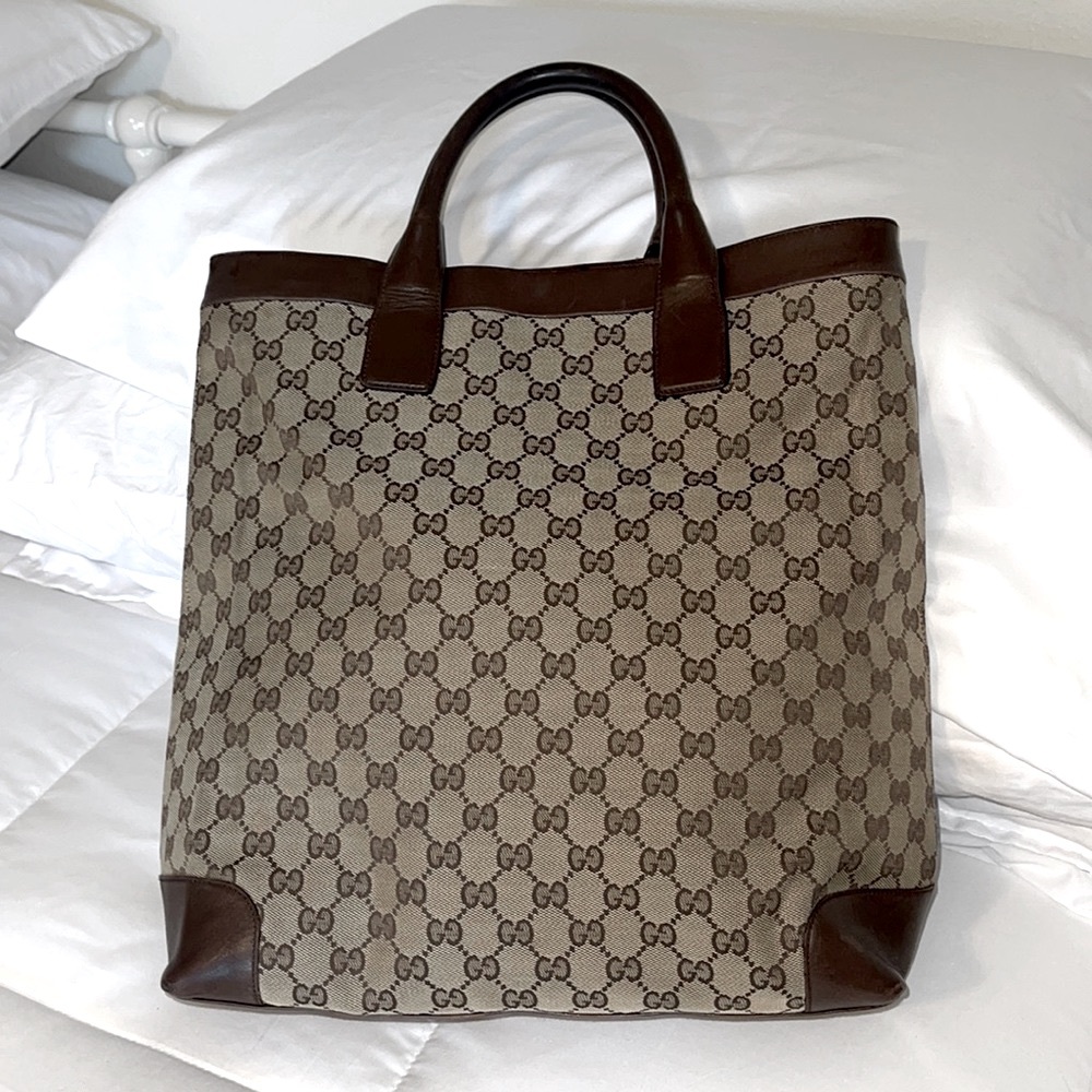 🤩Gucci Authentic Monogram Shopper Tote Bag